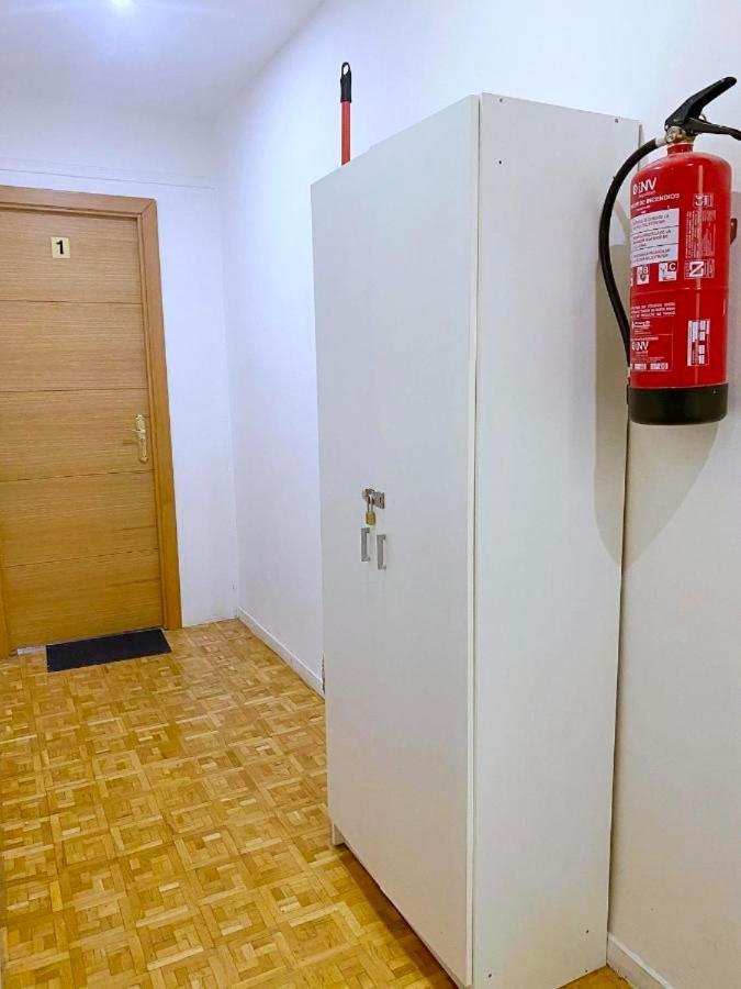 Apartamentos Travelstep La Latina Madrid Exterior photo